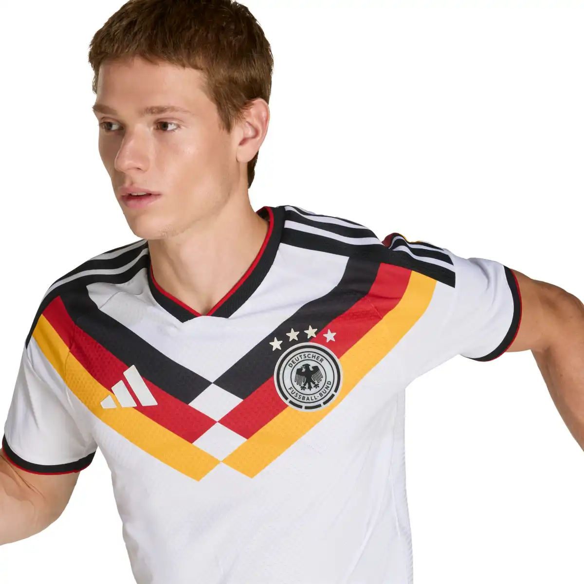 JN2066_8_APPAREL_On_Model_Detail_View_2_white.webp
