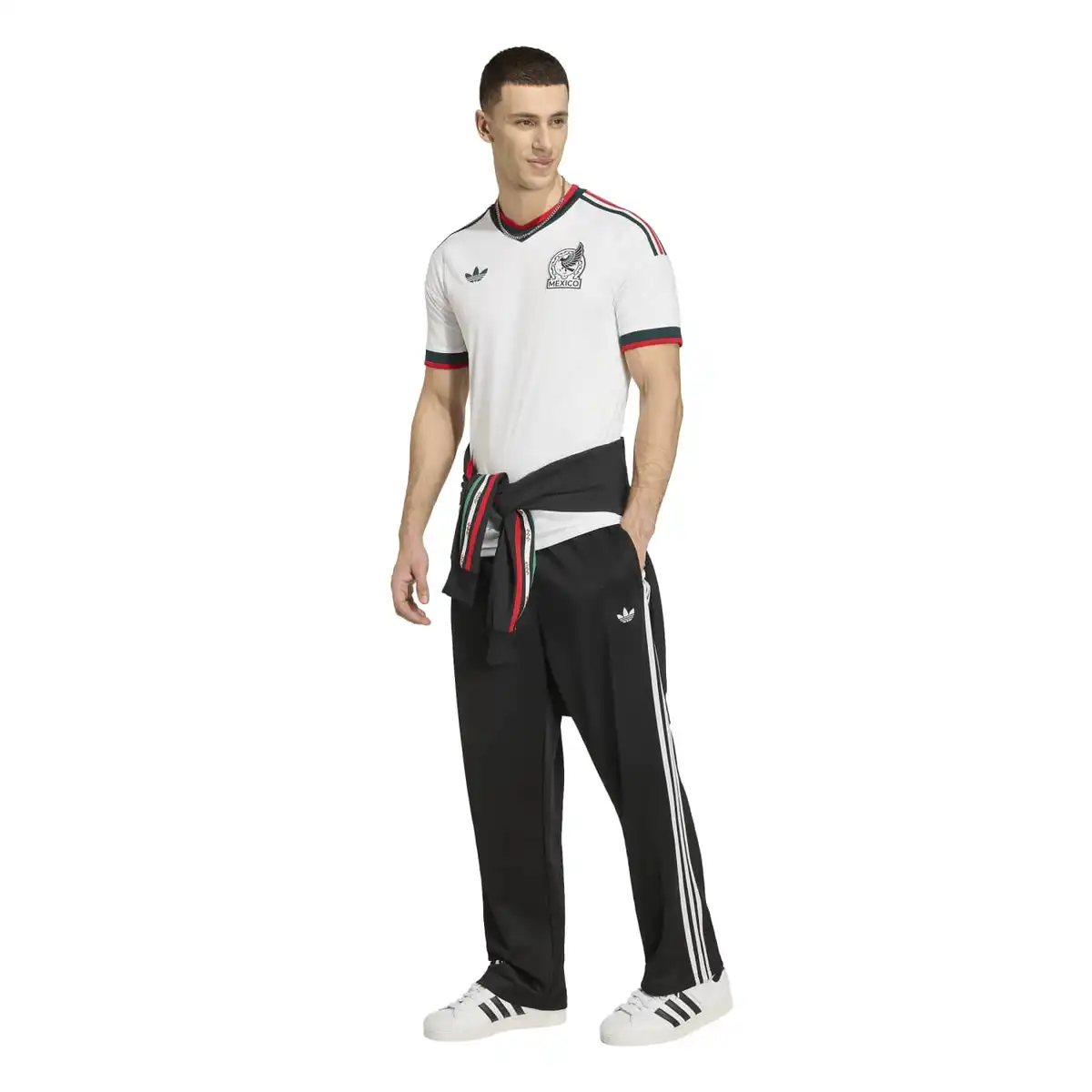 JY5538_6_APPAREL_On_Model_Walking_View_white.webp