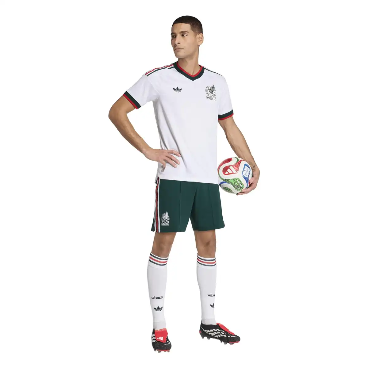 JY5539_7_APPAREL_On_Model_Standard_Outfit_View_white.webp