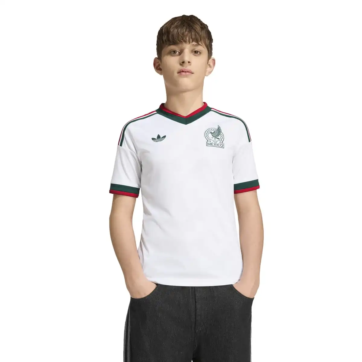 JY5542_4_APPAREL_On_Model_Standard_View_white.webp