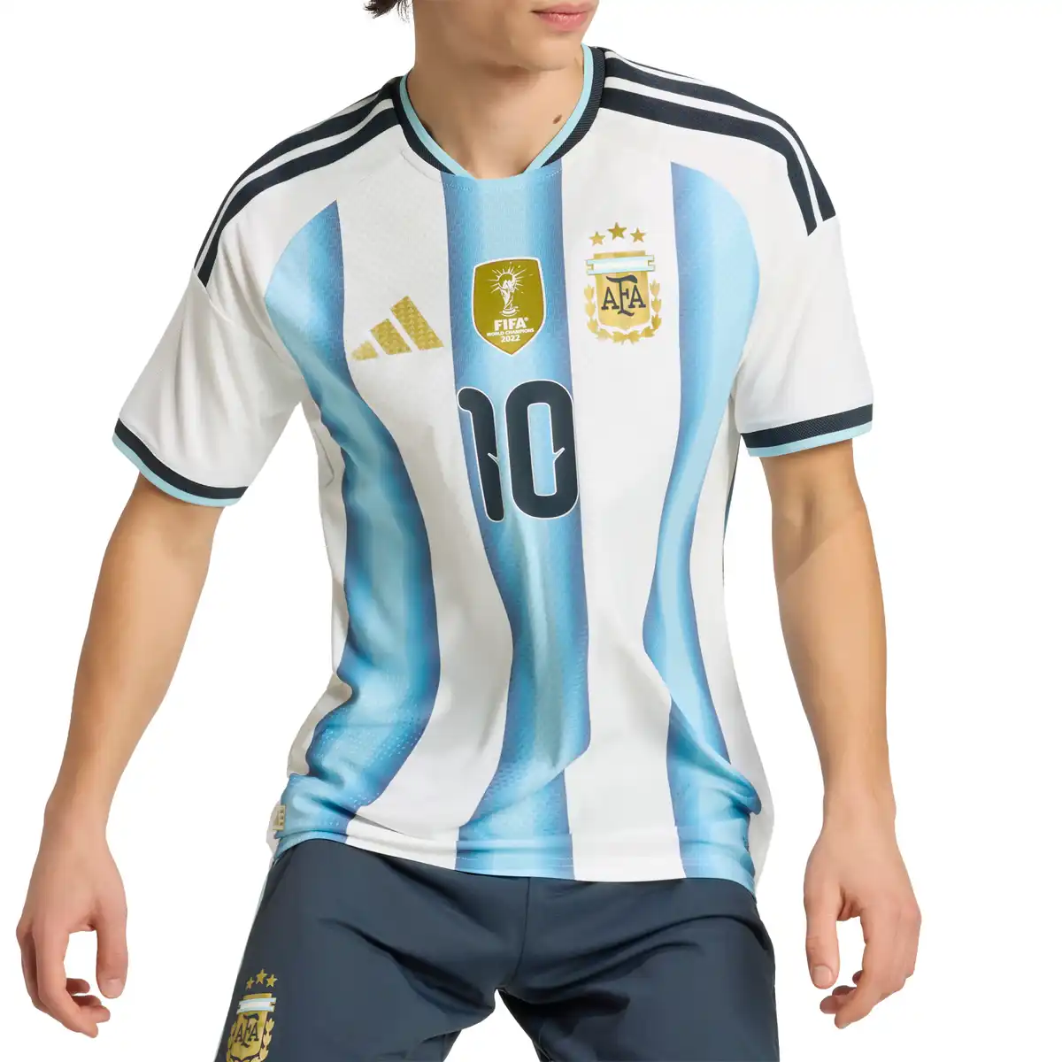 KH3934_7_APPAREL_On_Model_Detail_View_1_white.webp